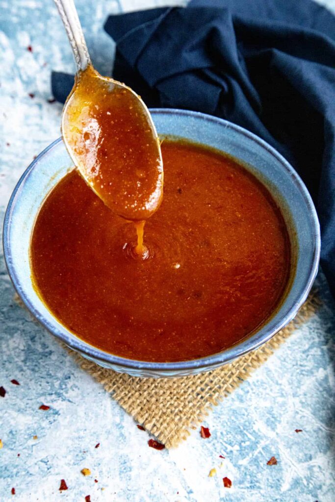 Spicy Honey Sriracha Game-Day Dip: GOOD FOOD FOR GAME DAY