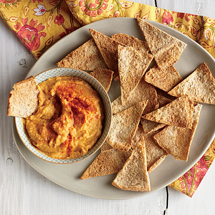 Pita chips and hummus