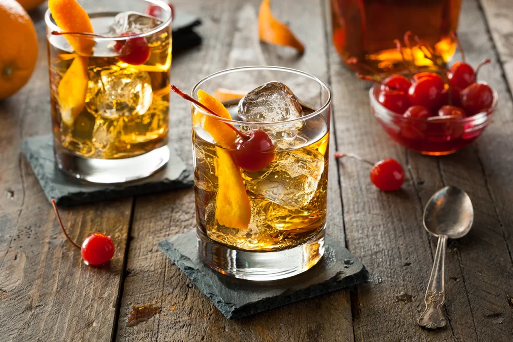 old fashioned cocktail