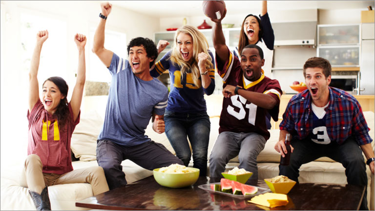 How to Host the Ultimate Super Bowl Party