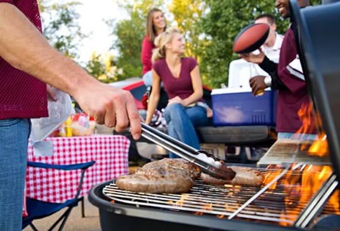 Tailgating Essentials: Food and Gear