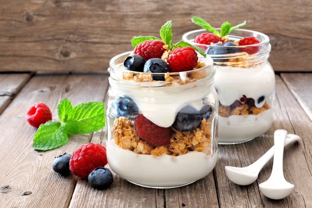 Healthy Snacks for Basketball: Greek Yogurt Parfaits